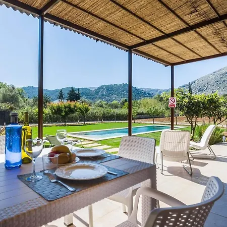 Sleeps 2 Pool Air Con Wifi Villa