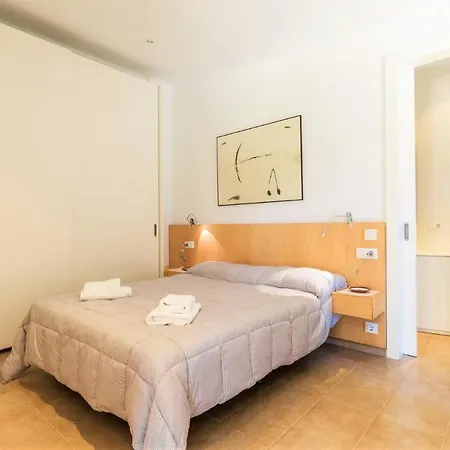 Sleeps 2 Pool Air Con Wifi Villa