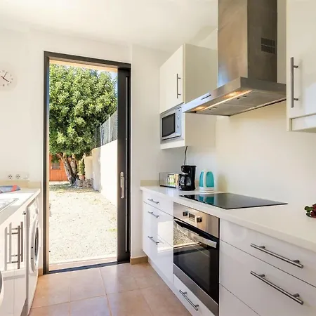 Sleeps 2 Pool Air Con Wifi * Pollença
