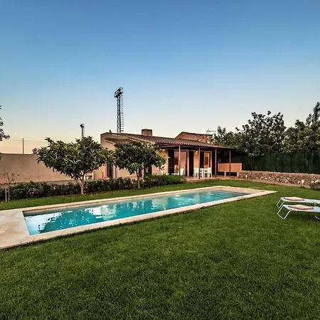 Villa Sleeps 2 Pool Air Con Wifi