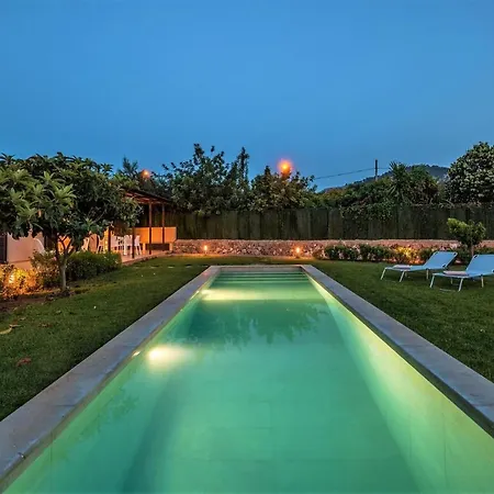 Sleeps 2 Pool Air Con Wifi Villa